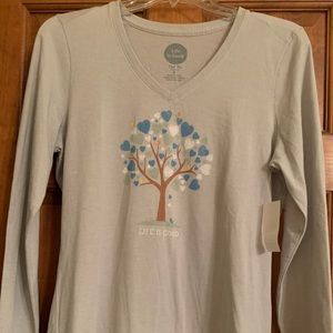 NWT - Life is Good Heart Tree - Size M